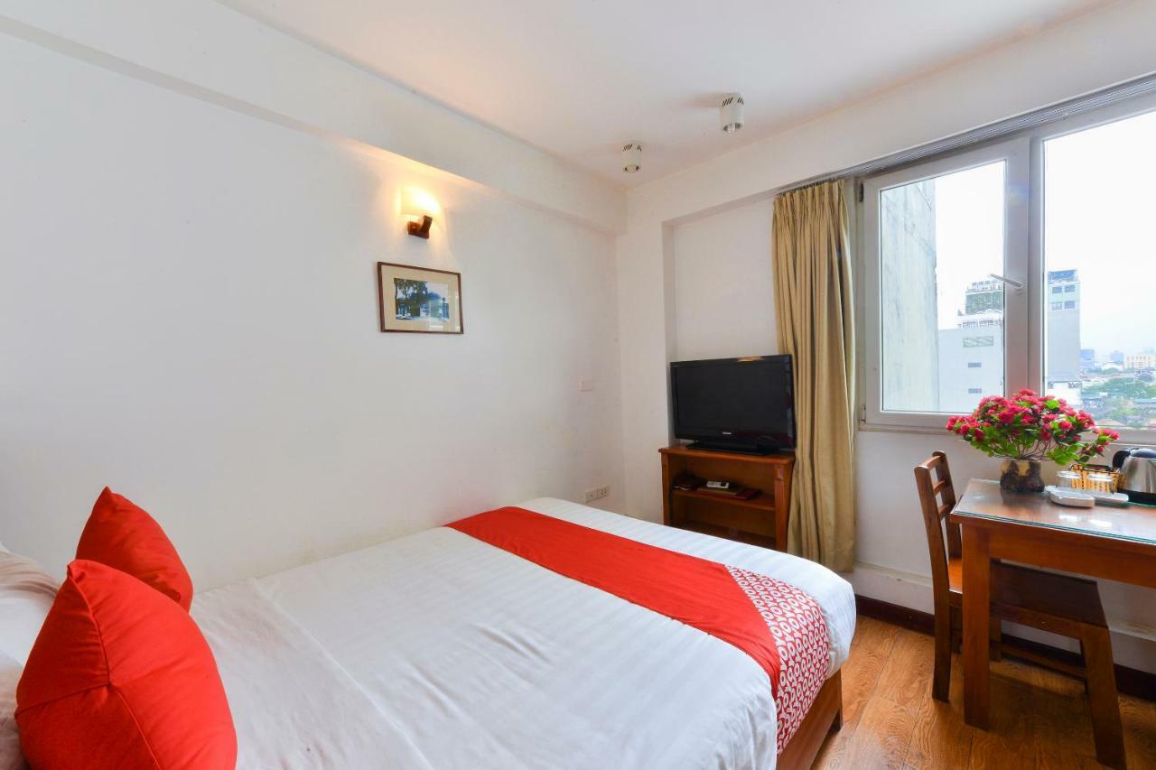 Oyo 216 Alisa Hotel Hanoi Exterior photo